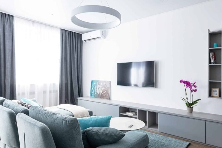 Virtual Mood Boards: Planning Your Dream Wall Decor